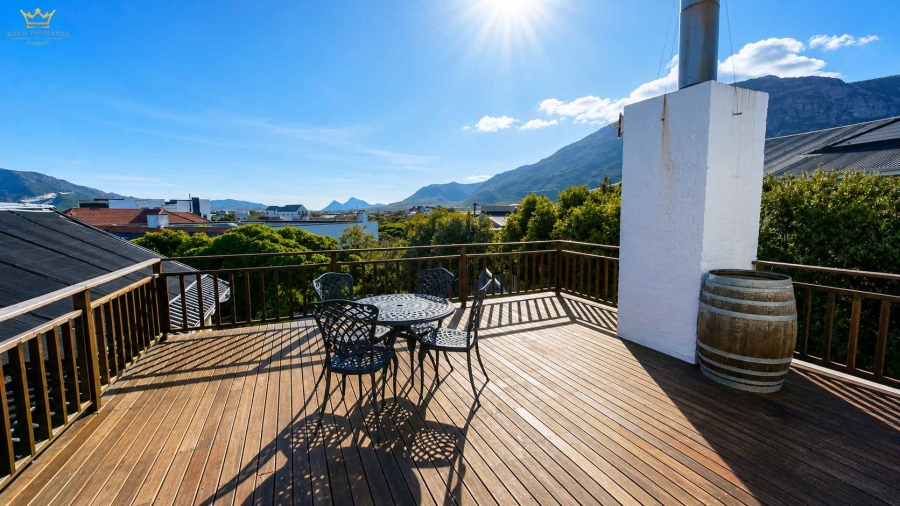4 Bedroom Property for Sale in Bettys Bay Western Cape